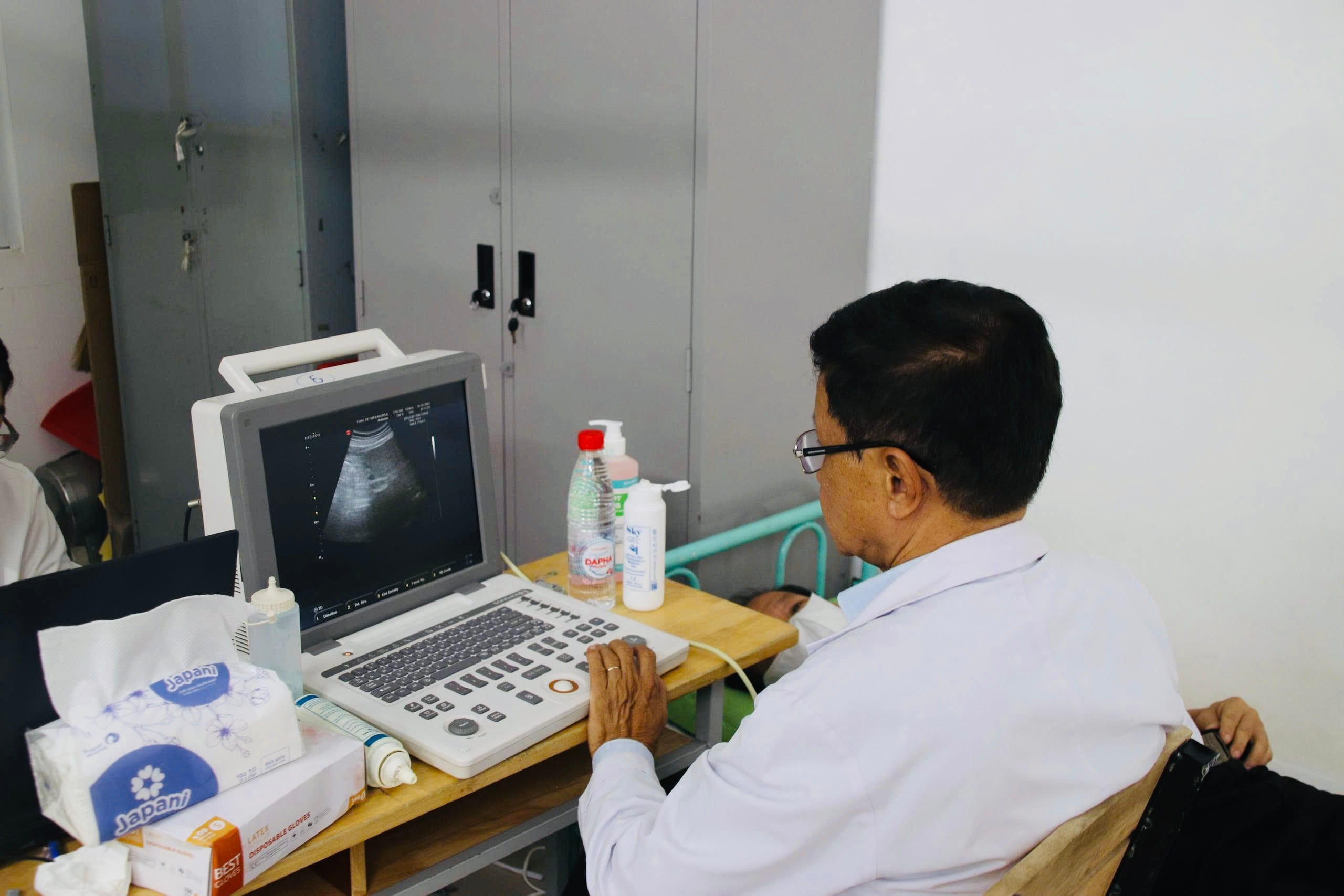 Bệnh viện Đức Khang chăm sóc sức khỏe đoàn viên, người lao động Phường An Đông