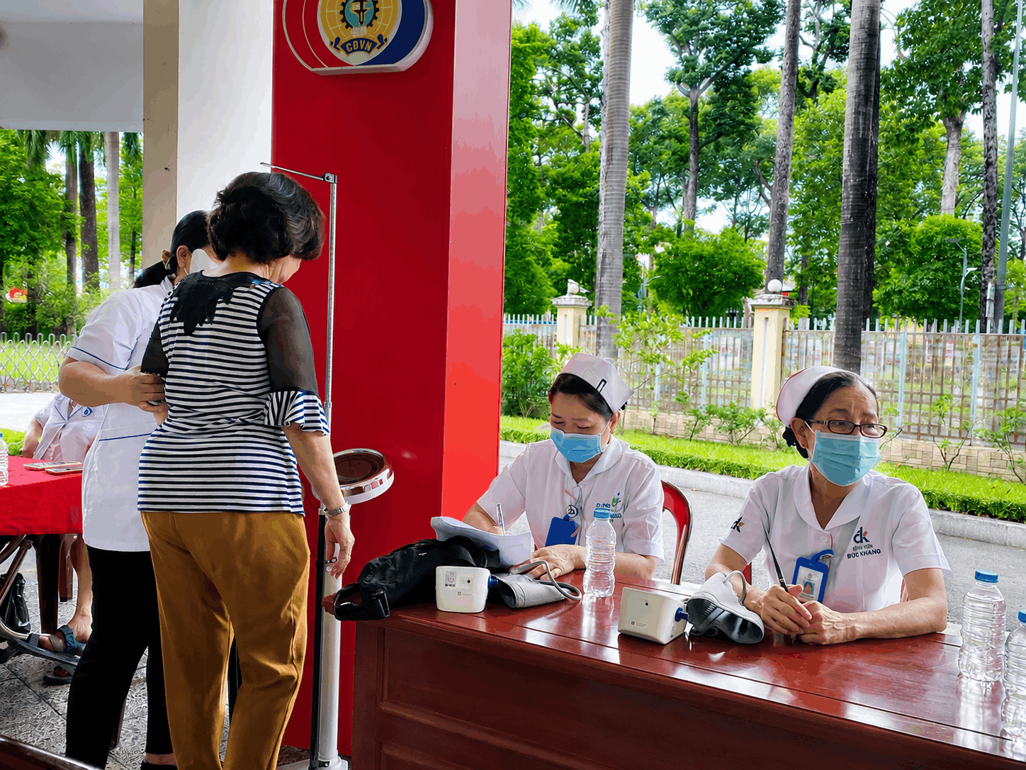 BỆNH VIỆN ĐỨC KHANG ĐỒNG HÀNH CÙNG PHƯỜNG AN ĐÔNG TRONG CHƯƠNG TRÌNH CHĂM SÓC SỨC KHỎE NHÂN NGÀY THƯƠNG BINH – LIỆT SĨ 27/7