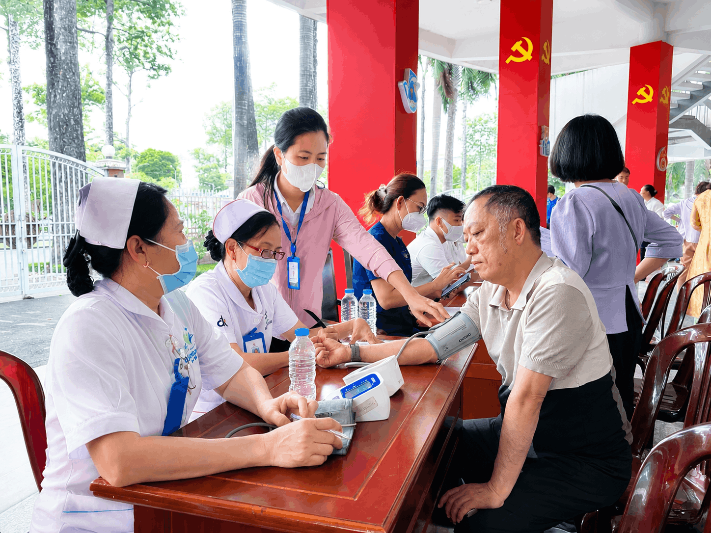 BỆNH VIỆN ĐỨC KHANG ĐỒNG HÀNH CÙNG PHƯỜNG AN ĐÔNG TRONG CHƯƠNG TRÌNH CHĂM SÓC SỨC KHỎE NHÂN NGÀY THƯƠNG BINH – LIỆT SĨ 27/7